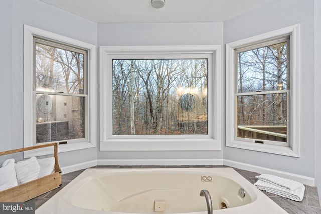 10 LAWRENCE, Fredericksburg, VA 22405