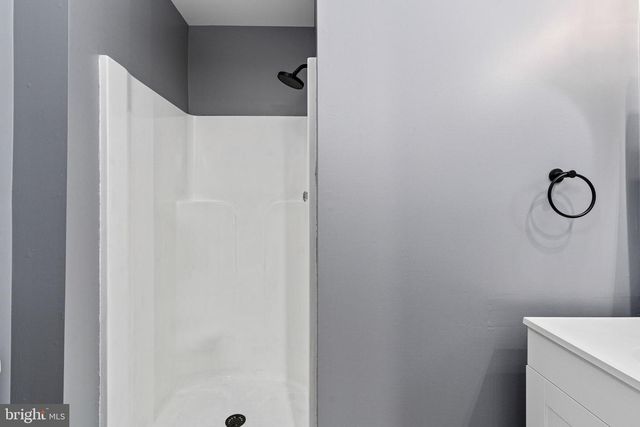 10 LAWRENCE, Fredericksburg, VA 22405