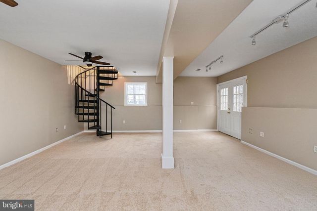 10 LAWRENCE, Fredericksburg, VA 22405