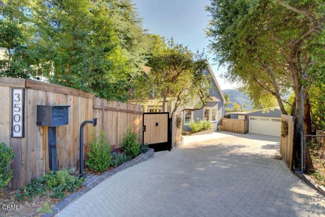 3500 Fairchild Street, La Crescenta, CA 91214