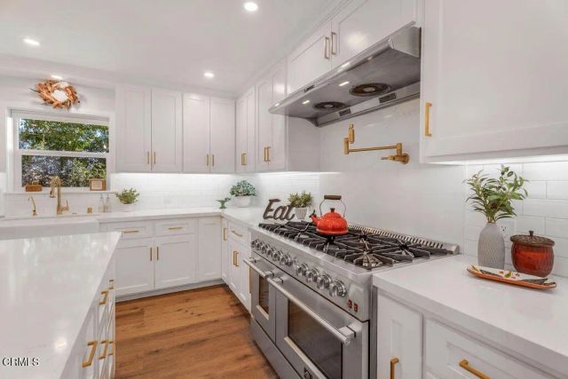 3500 Fairchild Street, La Crescenta, CA 91214