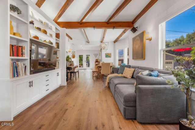 3500 Fairchild Street, La Crescenta, CA 91214