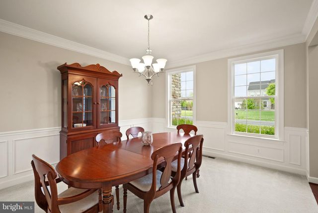 14 BRAEBURN CT, Round Hill, VA 20141