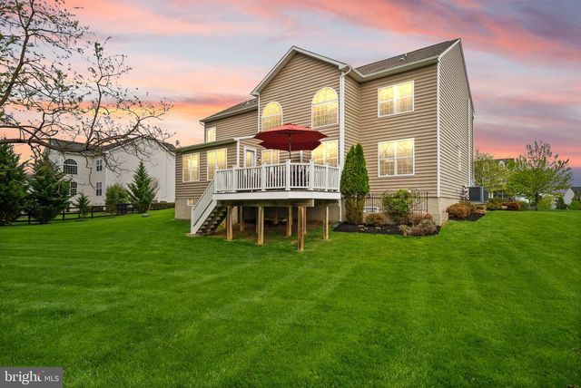 14 BRAEBURN CT, Round Hill, VA 20141