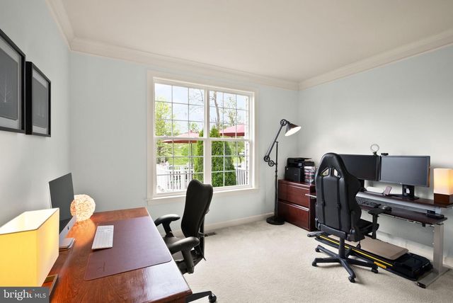 14 BRAEBURN CT, Round Hill, VA 20141