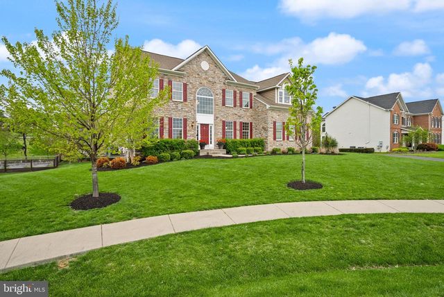 14 BRAEBURN CT, Round Hill, VA 20141