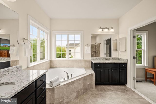 14 BRAEBURN CT, Round Hill, VA 20141