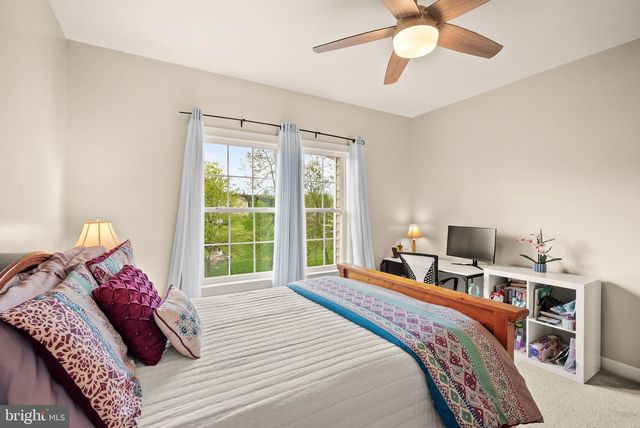 14 BRAEBURN CT, Round Hill, VA 20141