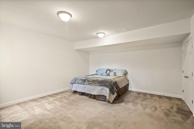 14 BRAEBURN CT, Round Hill, VA 20141