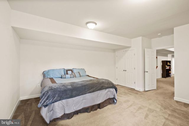 14 BRAEBURN CT, Round Hill, VA 20141