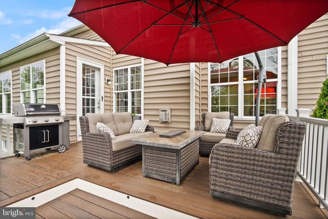 14 BRAEBURN CT, Round Hill, VA 20141