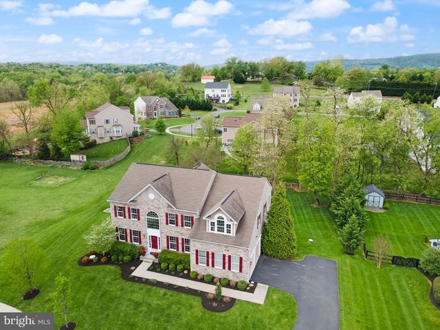 14 BRAEBURN CT, Round Hill, VA 20141