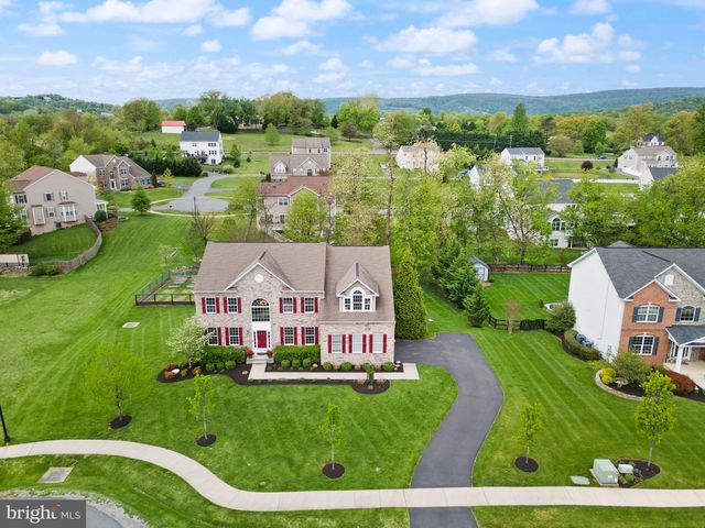 14 BRAEBURN CT, Round Hill, VA 20141