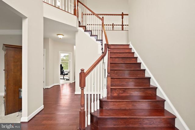 14 BRAEBURN CT, Round Hill, VA 20141
