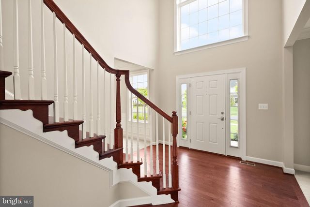 14 BRAEBURN CT, Round Hill, VA 20141