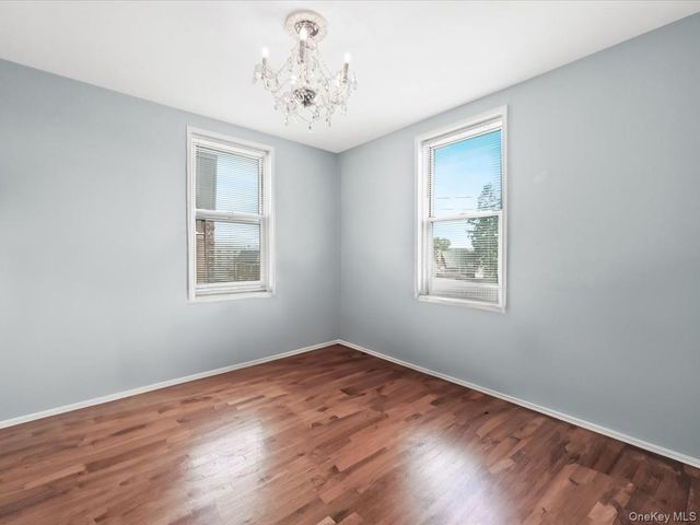 530 Dubois Avenue 2C, Valley Stream, NY 11581