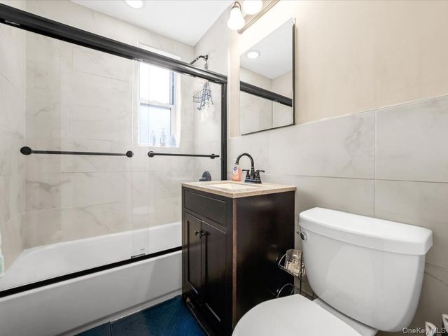 530 Dubois Avenue 2C, Valley Stream, NY 11581