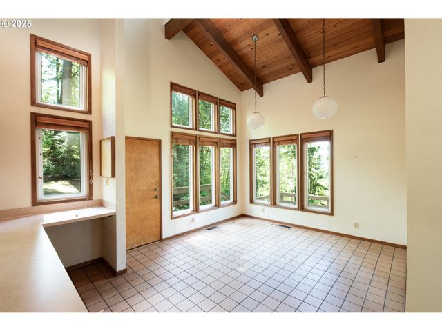 88154 TIKI Ln, Springfield, OR 97478