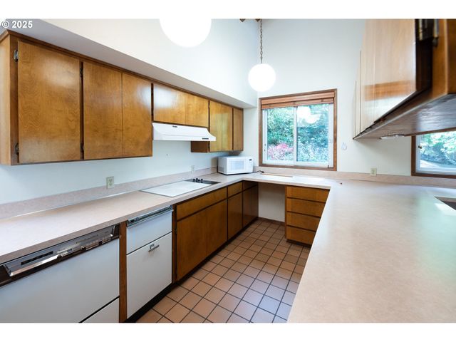 88154 TIKI Ln, Springfield, OR 97478
