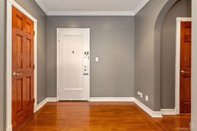 25-40 31st Avenue 6E, Astoria, NY 11106