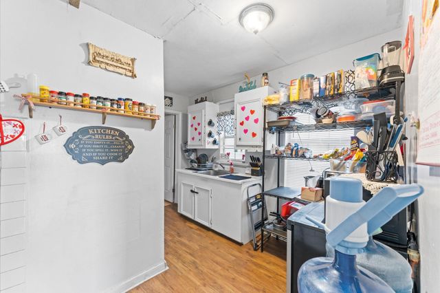 1605 Walnut Avenue, Rosenberg, TX 77471