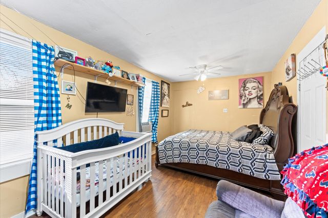 1605 Walnut Avenue, Rosenberg, TX 77471