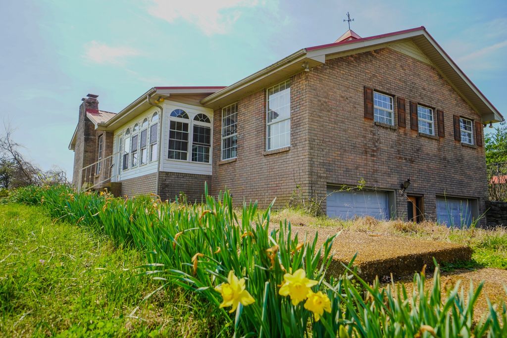 315 Cummings Ln, Gallatin, TN 37066