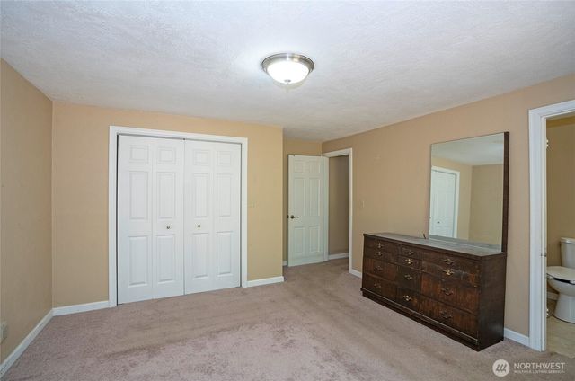 619 Cougar Street SE, Lacey, WA 98503
