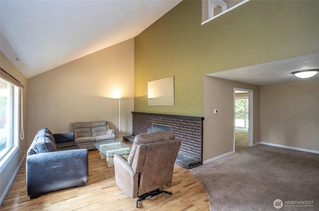 619 Cougar Street SE, Lacey, WA 98503