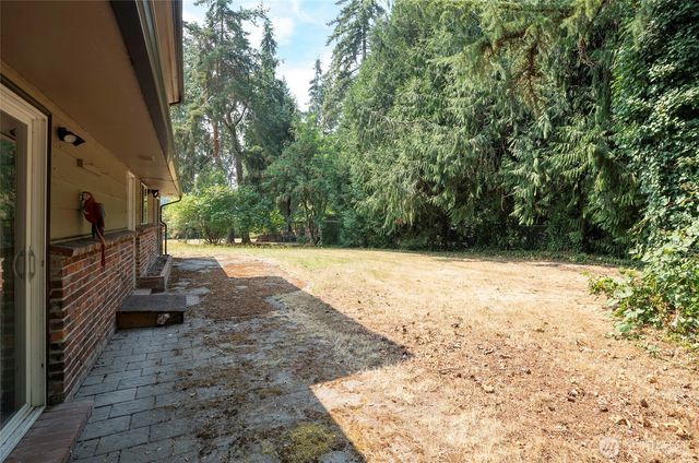 619 Cougar Street SE, Lacey, WA 98503
