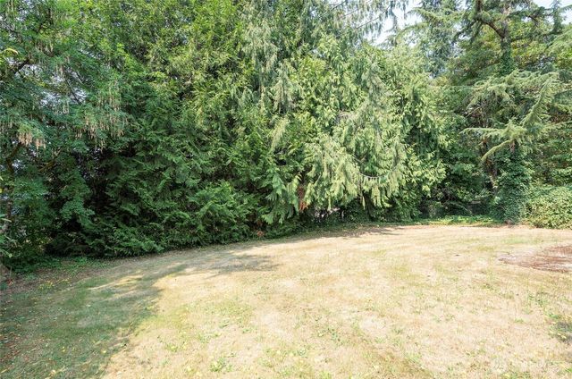 619 Cougar Street SE, Lacey, WA 98503