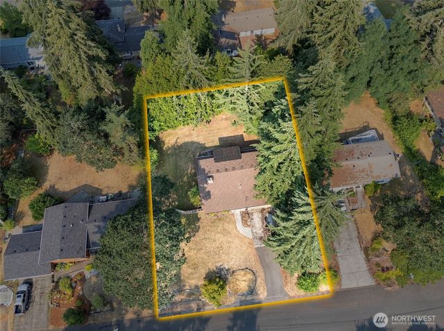 619 Cougar Street SE, Lacey, WA 98503