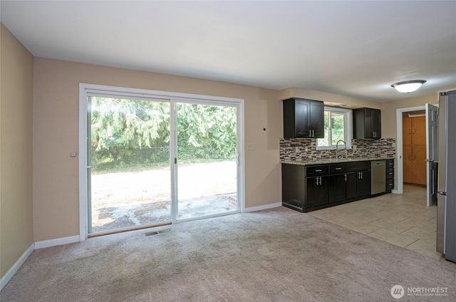619 Cougar Street SE, Lacey, WA 98503