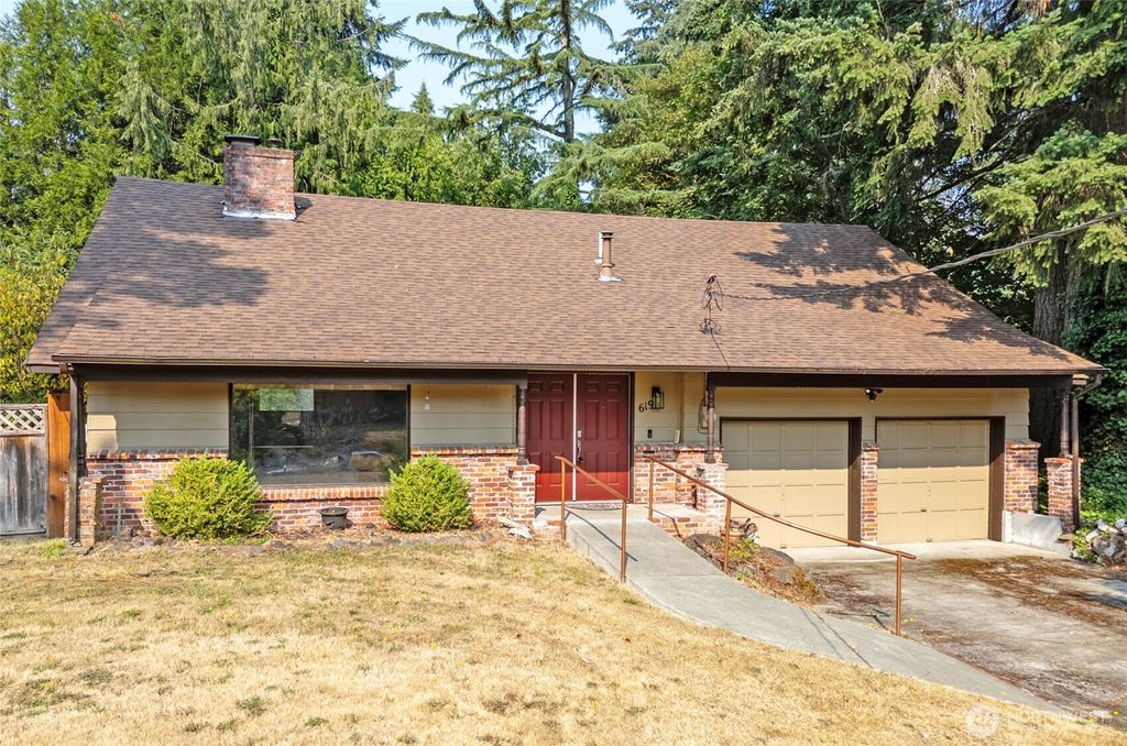 619 Cougar Street SE, Lacey, WA 98503