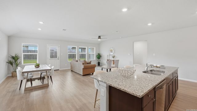5443 JASMINE SPUR, Bulverde, TX 78163