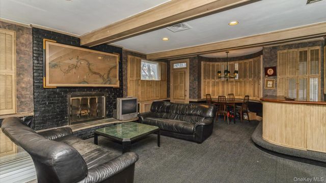 178 Wildacre Avenue, Lawrence, NY 11559