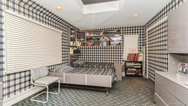 178 Wildacre Avenue, Lawrence, NY 11559