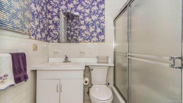 178 Wildacre Avenue, Lawrence, NY 11559