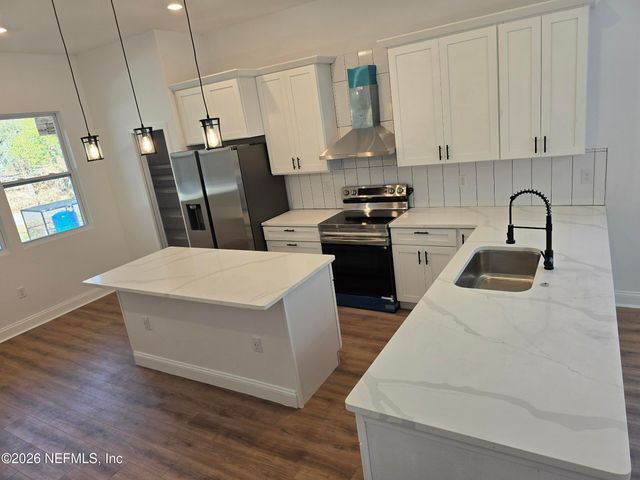 5820 PATTERSON Avenue, Jacksonville, FL 32219