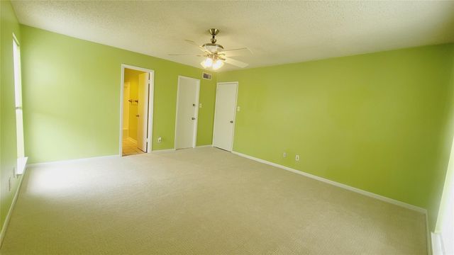 17331 Red Oak Drive 10, Houston, TX 77090