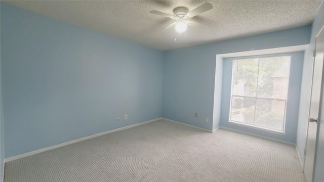 17331 Red Oak Drive 10, Houston, TX 77090