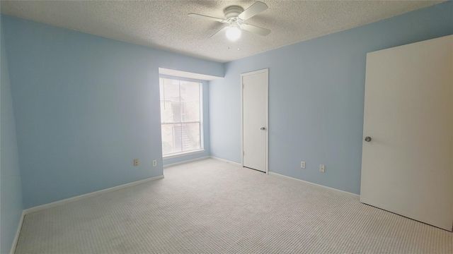 17331 Red Oak Drive 10, Houston, TX 77090