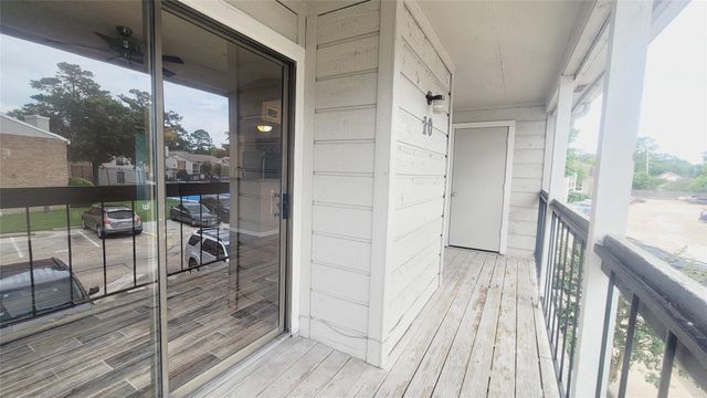17331 Red Oak Drive 10, Houston, TX 77090