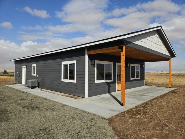 520 E Devisadero St, Reardan, WA 99029 property photo