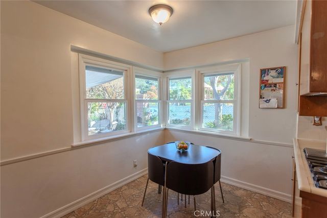 1724 Sombra Drive, Glendale, CA 91208