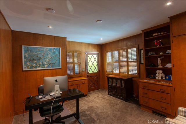 1724 Sombra Drive, Glendale, CA 91208