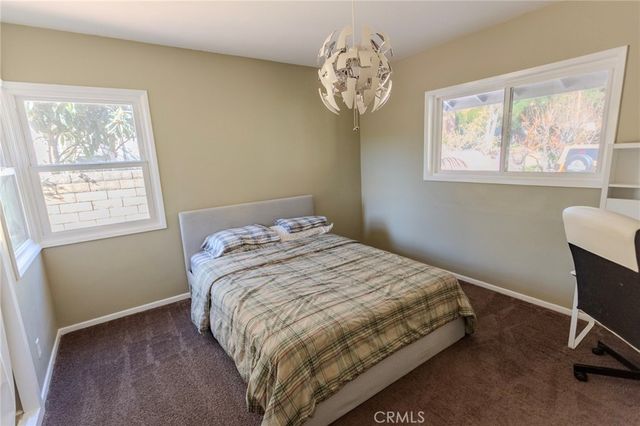 1724 Sombra Drive, Glendale, CA 91208