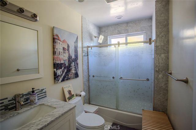 1724 Sombra Drive, Glendale, CA 91208