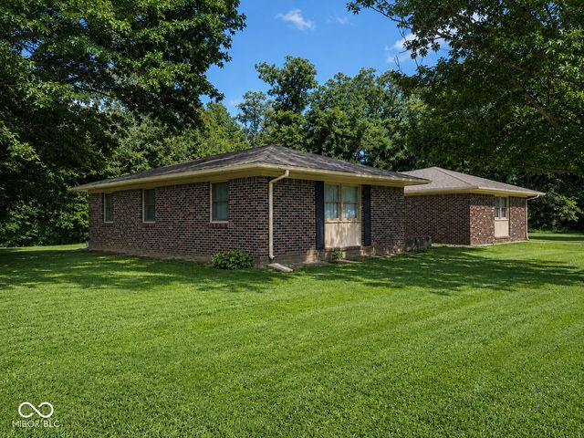 6 U Drive, Cloverdale, IN 46120