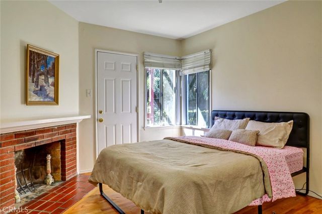 15123 Killion Street, Sherman Oaks, CA 91411